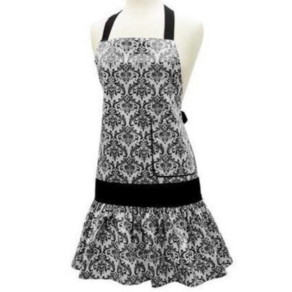 NWT Damask Black Apron - Picture 3 of 4